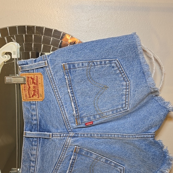 Levis 501 Cotton High Waisted Distressed Raw Hem Denim Shorts - Picture 6 of 10